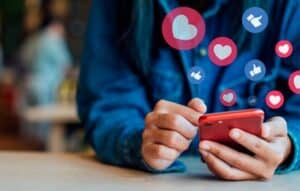 Conectando Personas y Datos con Apps de Redes Sociales